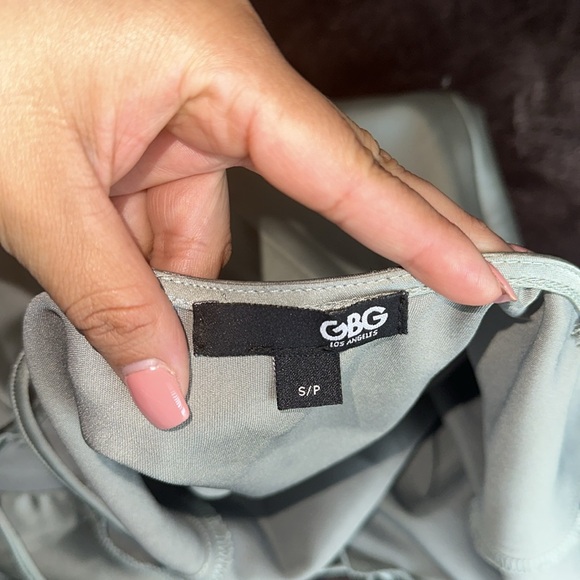 Satin sage color dress 👗 - Picture 6 of 6